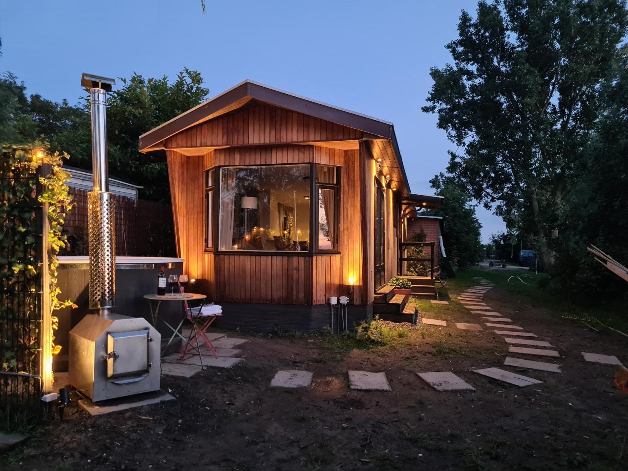 Cherry Cottage Schoonrewoerd Exterior photo