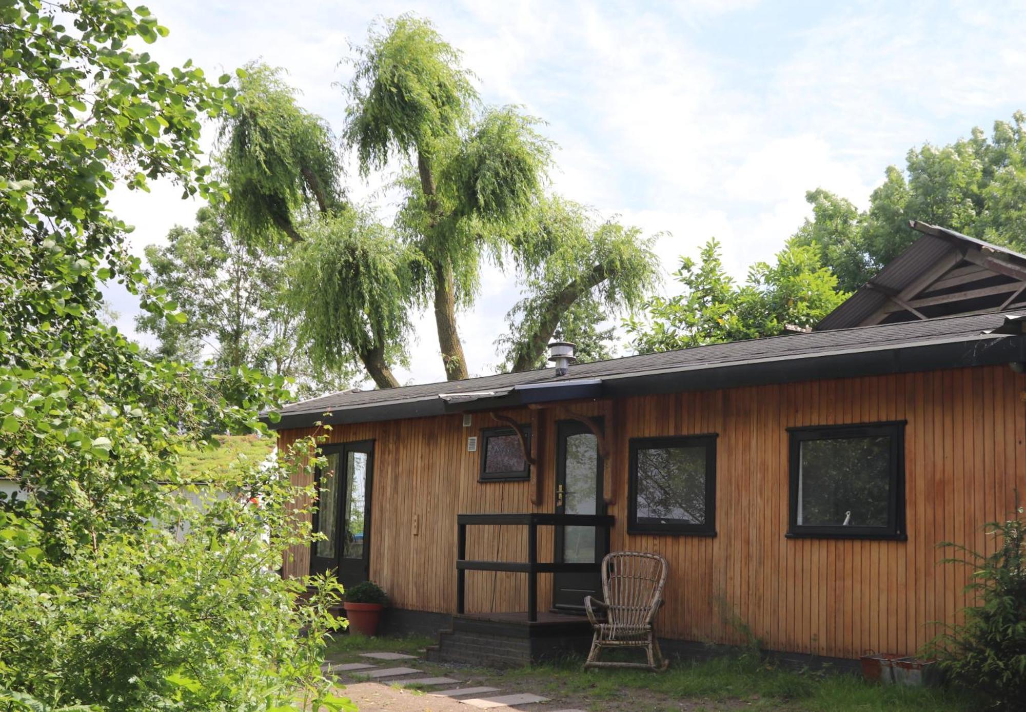 Cherry Cottage Schoonrewoerd Exterior photo
